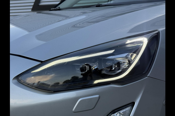 Ford FOCUS Wagon 1.0 EcoBoost Titanium Business 2e Eigenaar|Navi|Camera|Trekhaak|Clima|Stoelverwarming|PDC V+A|Carplay|APK tot 04-2027