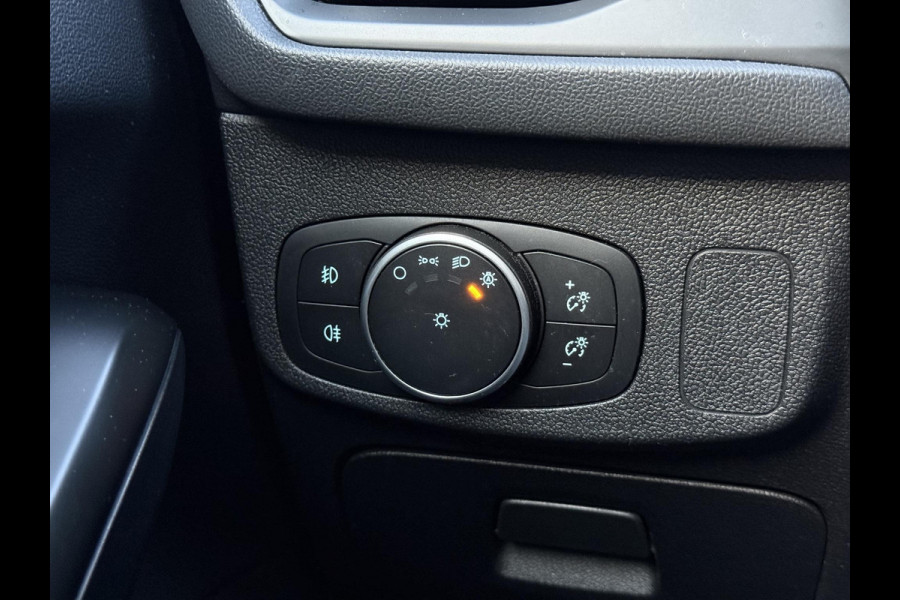 Ford FOCUS Wagon 1.0 EcoBoost Titanium Business 2e Eigenaar|Navi|Camera|Trekhaak|Clima|Stoelverwarming|PDC V+A|Carplay|APK tot 04-2027
