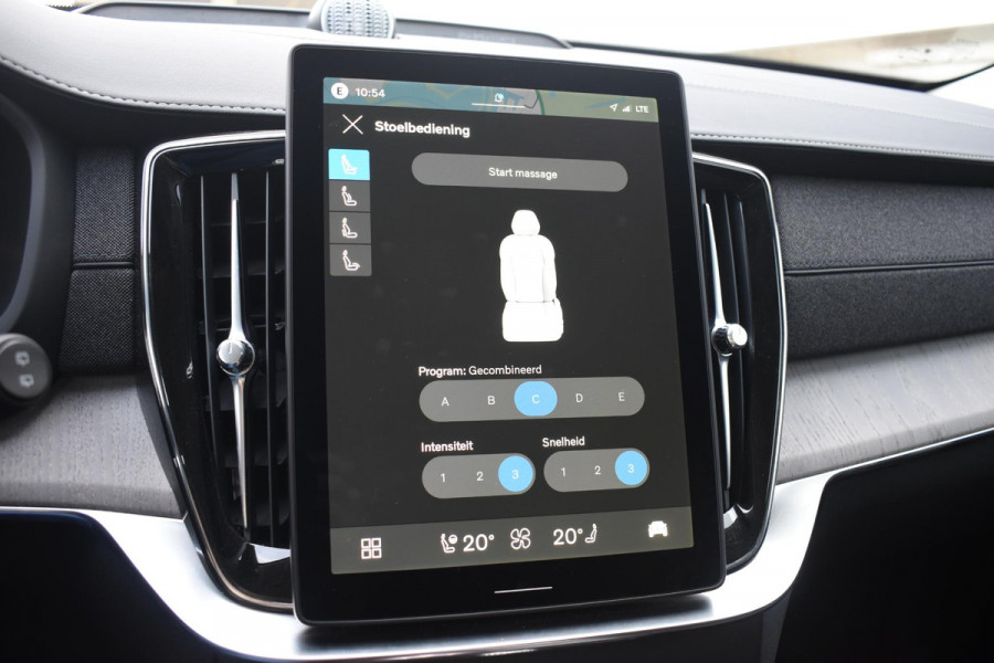 Volvo XC90 T8 455PK Plug-in hybrid AWD Ultra Dark / Bowers & Wilkins / Luchtvering / Head-Up Display / 360 Camera / Massagestoelen / Elektrisch bedienbare stoelen met geheugen / Stoelventilatie / Nappaleder / Elektrisch uitklapbare trekhaak