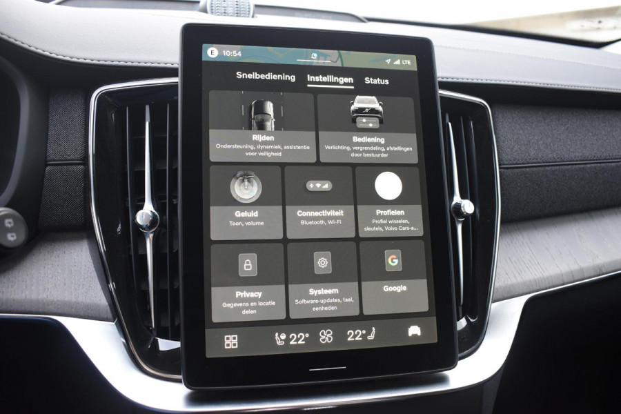 Volvo XC90 T8 455PK Plug-in hybrid AWD Ultra Dark / Bowers & Wilkins / Luchtvering / Head-Up Display / 360 Camera / Massagestoelen / Elektrisch bedienbare stoelen met geheugen / Stoelventilatie / Nappaleder / Elektrisch uitklapbare trekhaak