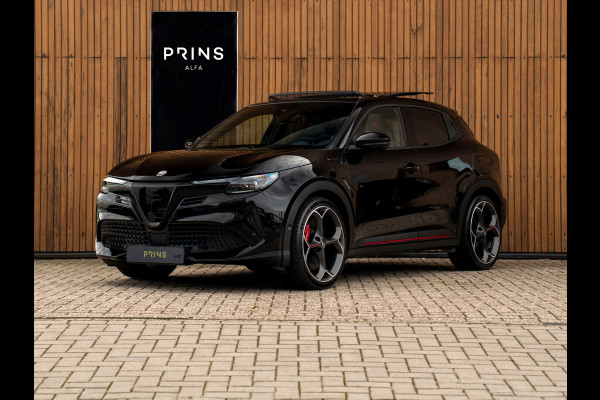 Alfa Romeo junior Elettrica Veloce 54 kWh | Corsa stoelen | Pano-dak | Techno Pack | Sport Pack
