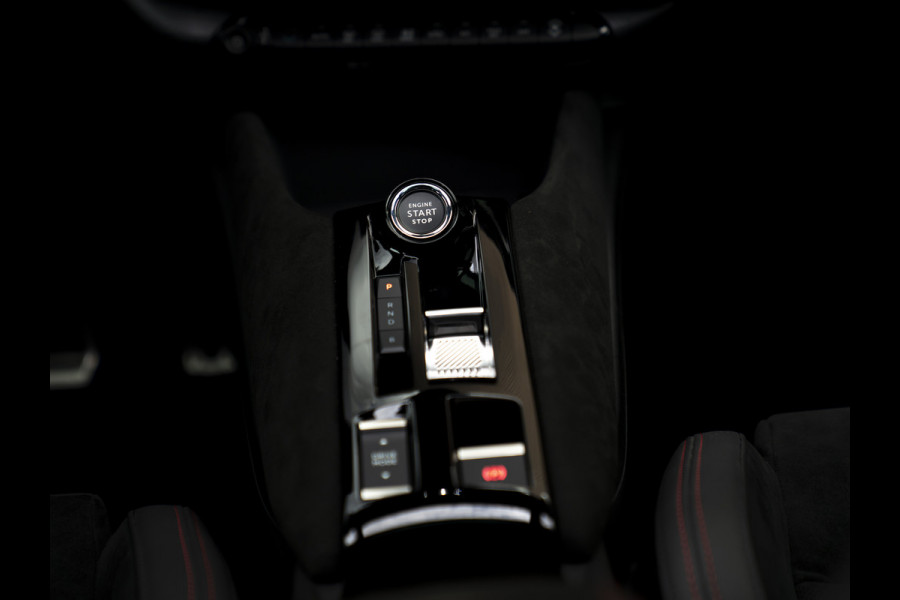 Alfa Romeo junior Elettrica Veloce 54 kWh | Corsa stoelen | Pano-dak | Techno Pack | Sport Pack