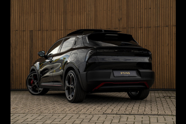 Alfa Romeo junior Elettrica Veloce 54 kWh | Corsa stoelen | Pano-dak | Techno Pack | Sport Pack