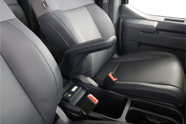 Kia PV5 Passenger Elite 71.2 kWh - 11kW 3-fase - 5 Zits - 360°-camera - Parkeersensoren, voor-, zij- en achterkant - 7 Jaar of 150.000 Fabrieksgarantie