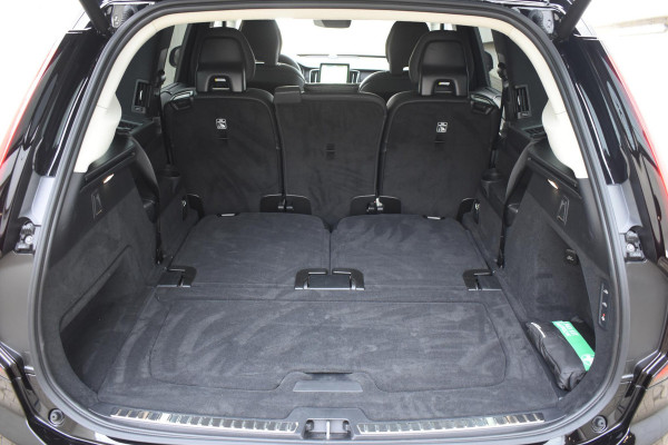 Volvo XC90 T8 455PK Plug-in hybrid AWD Ultra Dark / Bowers & Wilkins / Luchtvering / Head-Up Display / 360 Camera / Massagestoelen / Elektrisch bedienbare stoelen met geheugen / Stoelventilatie / Nappaleder / Elektrisch uitklapbare trekhaak