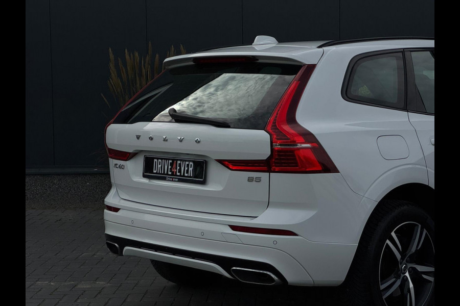 Volvo XC60 2.0 B5 AWD R-Design NAVI|LEDER|CAMERA|SPORTVELGEN