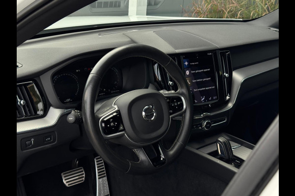 Volvo XC60 2.0 B5 AWD R-Design NAVI|LEDER|CAMERA|SPORTVELGEN