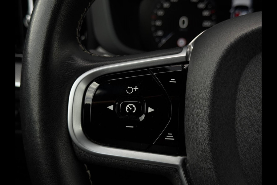 Volvo XC60 2.0 B5 AWD R-Design NAVI|LEDER|CAMERA|SPORTVELGEN