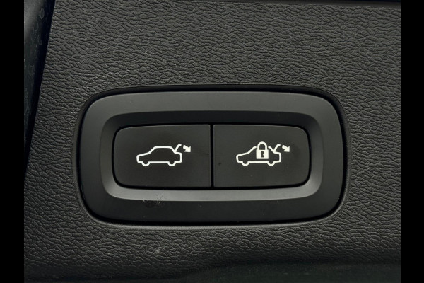Volvo XC60 2.0 B5 AWD R-Design NAVI|LEDER|CAMERA|SPORTVELGEN