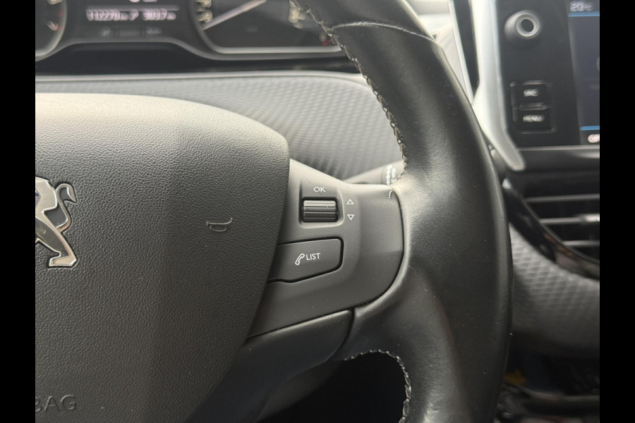 Peugeot 208 1.2 PureTech Blue Lease Executive 2e Eigenaar|Navi|Carplay|PDC|Clima|Cruise|Elek ramen|LM velgen|N.A.P|APK tot 07-2027
