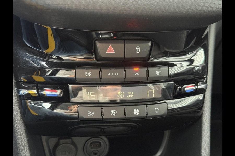 Peugeot 208 1.2 PureTech Blue Lease Executive 2e Eigenaar|Navi|Carplay|PDC|Clima|Cruise|Elek ramen|LM velgen|N.A.P|APK tot 07-2027