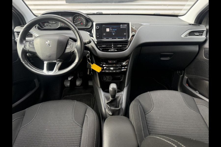 Peugeot 208 1.2 PureTech Blue Lease Executive 2e Eigenaar|Navi|Carplay|PDC|Clima|Cruise|Elek ramen|LM velgen|N.A.P|APK tot 07-2027