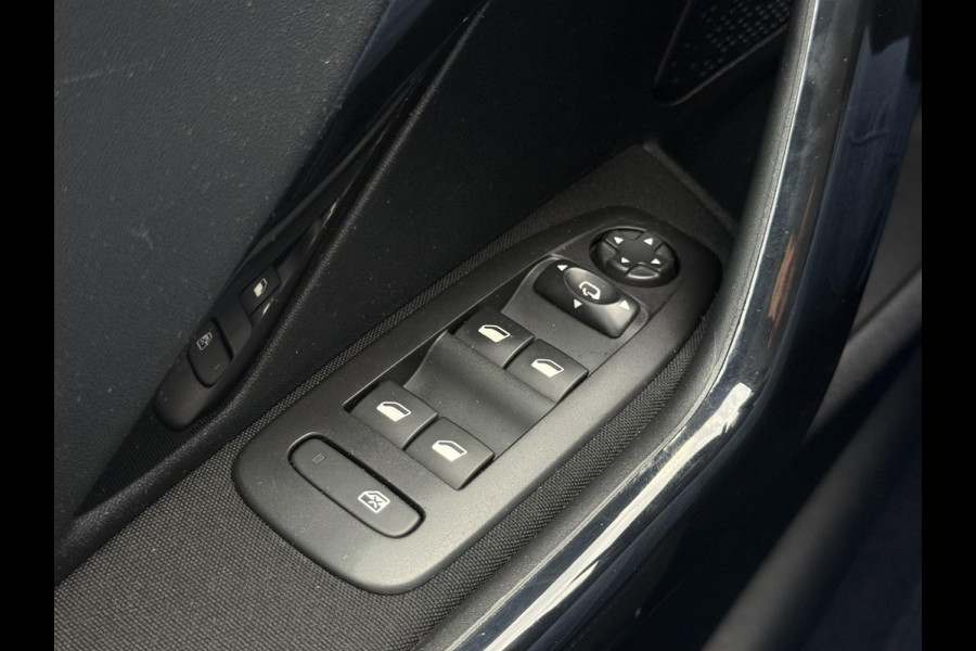 Peugeot 208 1.2 PureTech Blue Lease Executive 2e Eigenaar|Navi|Carplay|PDC|Clima|Cruise|Elek ramen|LM velgen|N.A.P|APK tot 07-2027