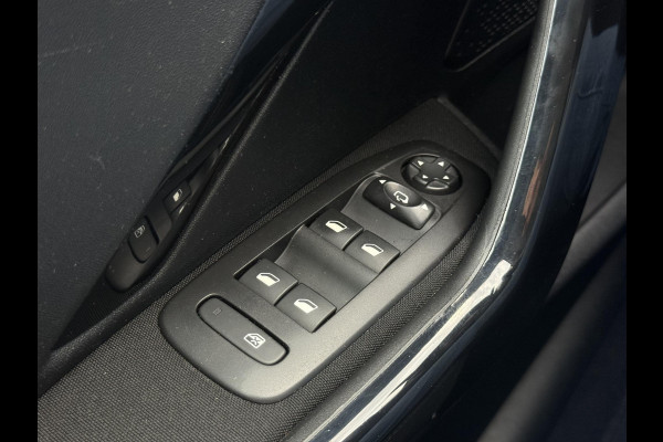 Peugeot 208 1.2 PureTech Blue Lease Executive 2e Eigenaar|Navi|Carplay|PDC|Clima|Cruise|Elek ramen|LM velgen|N.A.P|APK tot 07-2027