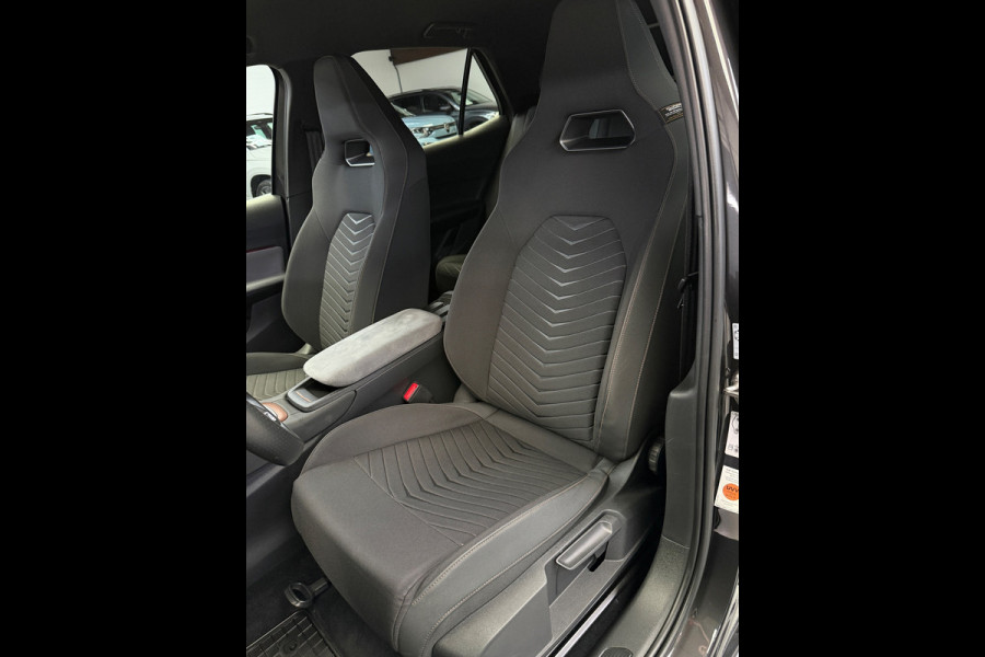 CUPRA Born Essential 62 kWh CarPlay 204 pk