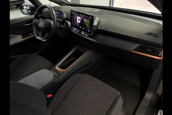 CUPRA Born Essential 62 kWh CarPlay 204 pk