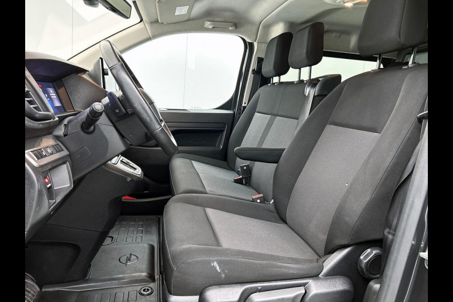 Opel Vivaro 2.0 Diesel 180pk L3 Automaat Dubbele Cabine 2 schuifdeuren Android Auto/Apple CarPlay Navigatie Keyless Entry&Start Climate Control Camera Cruise Control Houten afwerking laadruimte Trekhaak lichtmetalen velgen