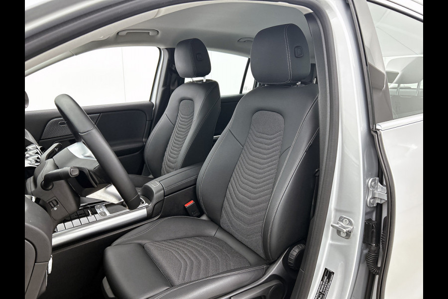 Mercedes-Benz GLA 250 e Business Line | Stoelverwarming | Elektrische Achterklep | LED Koplampen | Inclusief 24 maanden MB Certified garantie voor Europa.