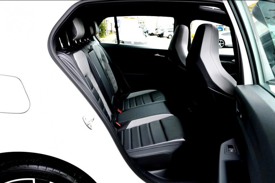 Volkswagen Golf 1.4 eHybrid GTE IQ LMV18/NAV/LEER/SFEER/PANO