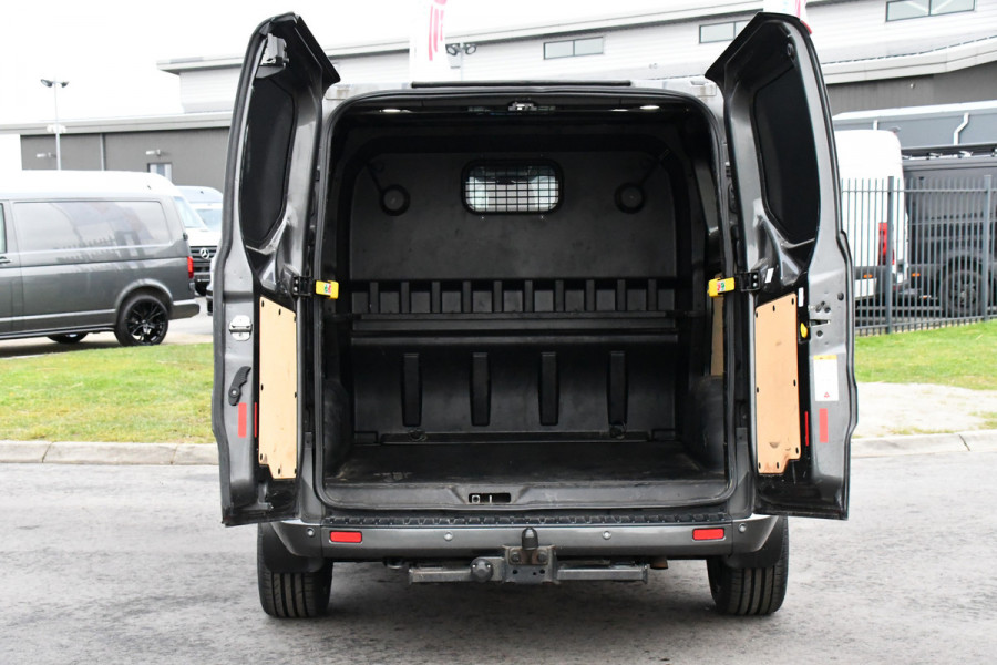 Ford Transit Custom 300 2.0 TDCI L2H1 DC Raptor Edition Limited Camera, Cruise, Carplay, 130pk, Automaat, Sensoren, Multimedia, 2 x Schuifdeur, UNIEK!