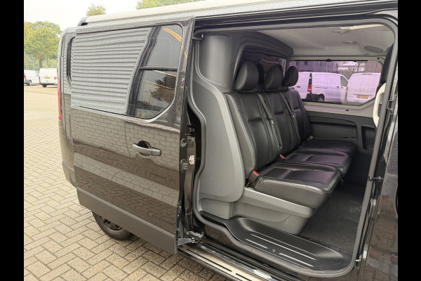 Renault Trafic 2.0 dCi 145pk T29 L2H1 Luxe DC 5 persoons / vaste prijs rijklaar € 17.950 ex btw / lease vanaf € 302 / euro 6 / bpm vrij / zwart metallic / leer / airco / cruise / navi / camera !