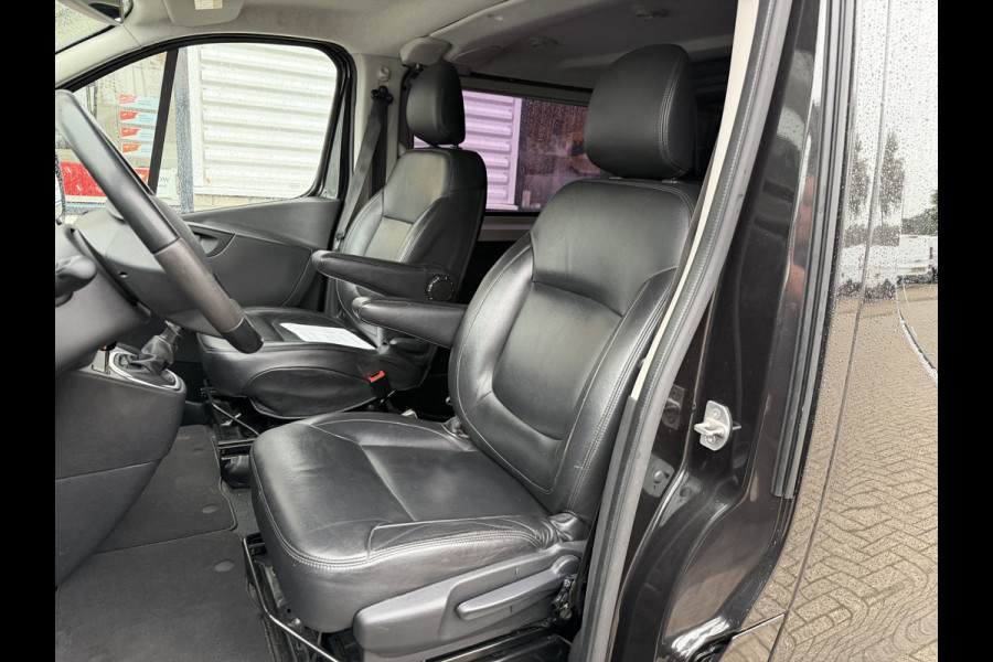 Renault Trafic 2.0 dCi 145pk T29 L2H1 Luxe DC 5 persoons / vaste prijs rijklaar € 17.950 ex btw / lease vanaf € 302 / euro 6 / bpm vrij / zwart metallic / leer / airco / cruise / navi / camera !
