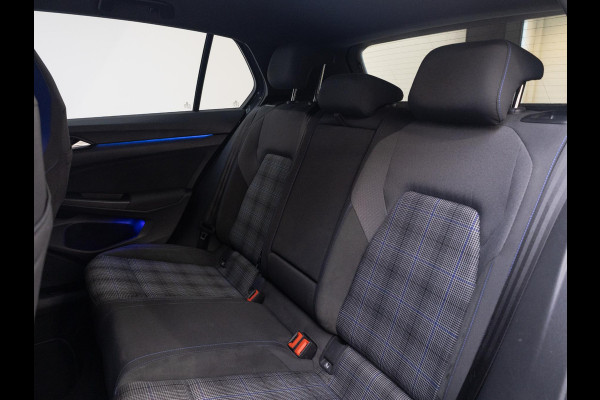 Volkswagen Golf 1.4 eHybrid GTE AUT| Camera| Navi| 17'LM-velgen | extra getint glas |