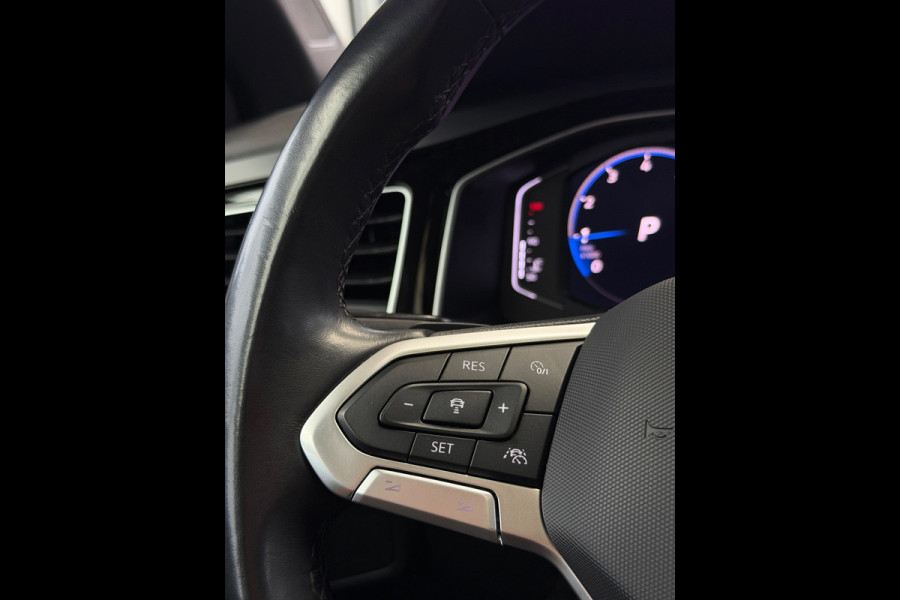 Volkswagen Taigo 1.0 TSI 2x R-Line Panorama CarPlay Camera