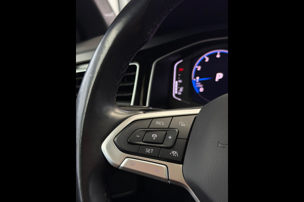 Volkswagen Taigo 1.0 TSI 2x R-Line Panorama CarPlay Camera