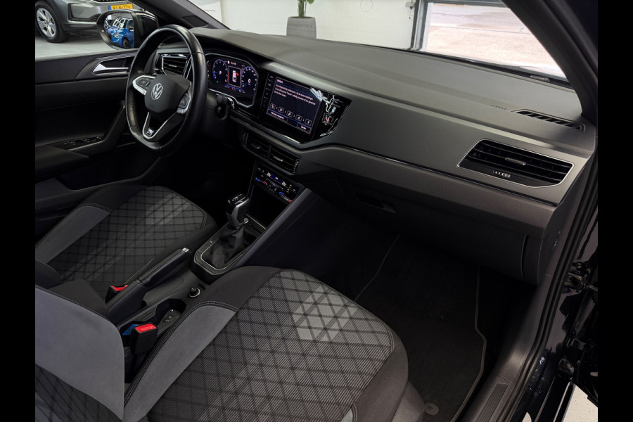 Volkswagen Taigo 1.0 TSI 2x R-Line Panorama CarPlay Camera