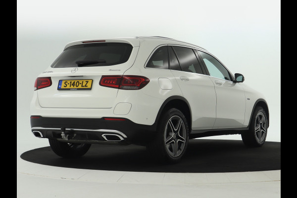 Mercedes-Benz GLC 300 e 4MATIC Premium Plus | Panoramadak | Trekhaak | Nightpakket | Inclusief 24 maanden Mercedes-Benz Certified garantie voor Europa. garage-sale