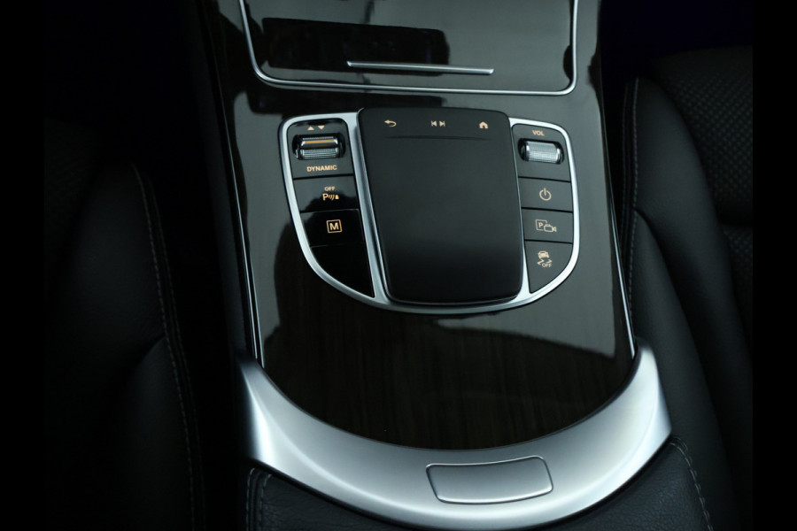 Mercedes-Benz GLC 300 e 4MATIC Premium Plus | Panoramadak | Trekhaak | Nightpakket | Inclusief 24 maanden Mercedes-Benz Certified garantie voor Europa. garage-sale