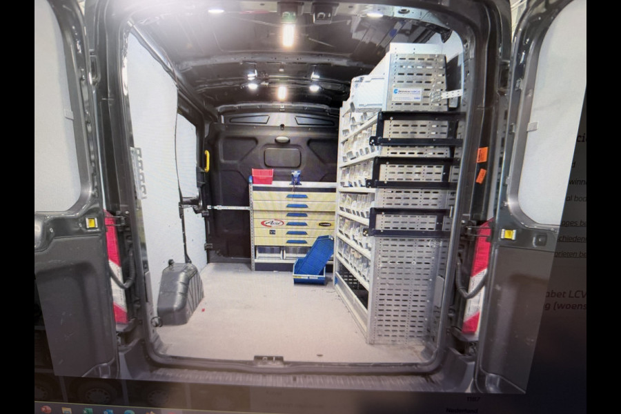 Ford Transit 290 2.0 TDCI L2H2 Trend / vaste prijs rijklaar € 25.950 ex btw / lease vanaf € 424 / euro 6 / bpm vrij / ingerichte laadruimte / onderweg naar ons toe