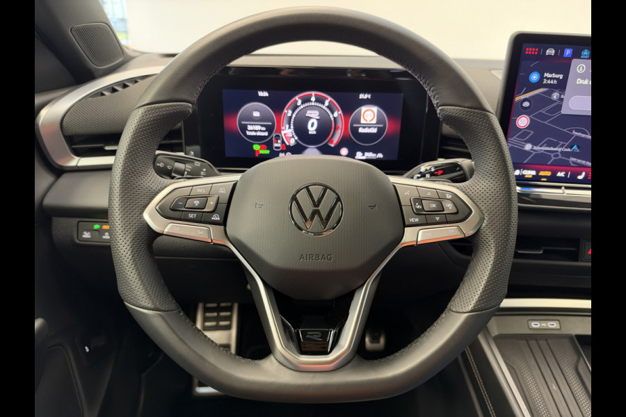 Volkswagen T-Roc 1.5 eTsi R-Line First Edition IQ-light Adaptive-Cruise