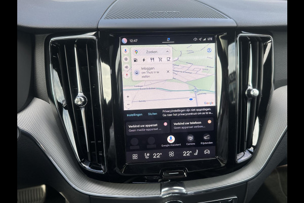 Volvo XC60 2.0 T6 Plug-in hybrid AWD Plus Black Edition SHOWROOM PRIJS VAN €51.900,- NU VOOR SLECHTS €49.877,- | LUCHTVERING | ELEK. TREKHAAK | STOEL + STOELVERWARMING | ACHTERBANK VERWAMRD | HARMAN KARDON | RIJKLAAR | FABRIEKS GARANTIE T/M 7-2027 | PANO |