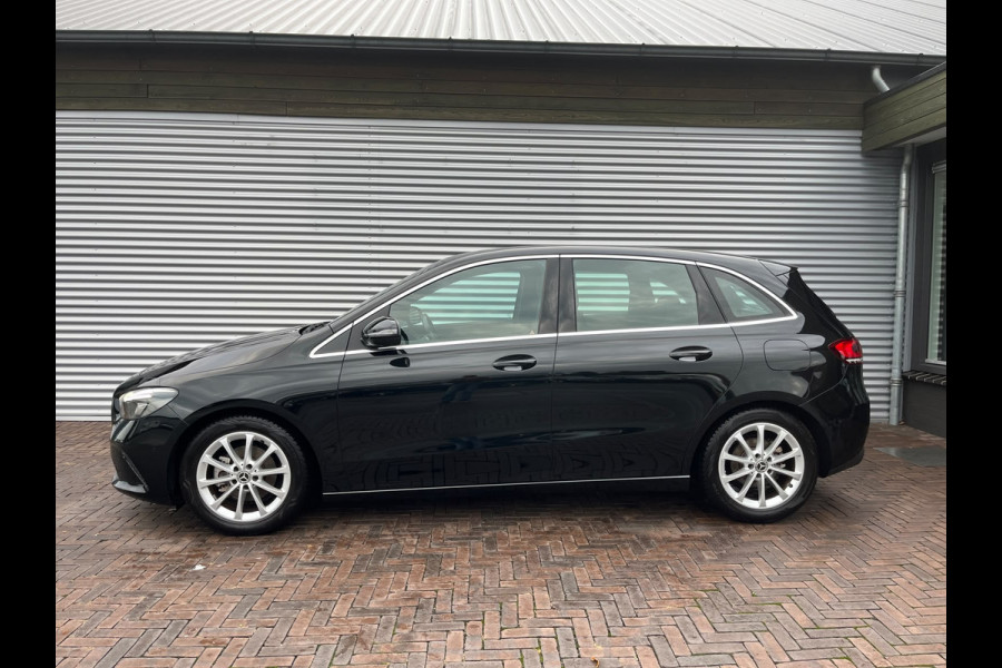Mercedes-Benz B-Klasse 180 Launch Edition LAGE KM