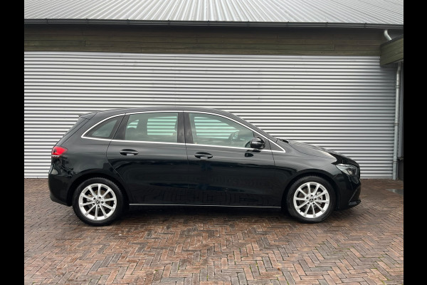 Mercedes-Benz B-Klasse 180 Launch Edition LAGE KM