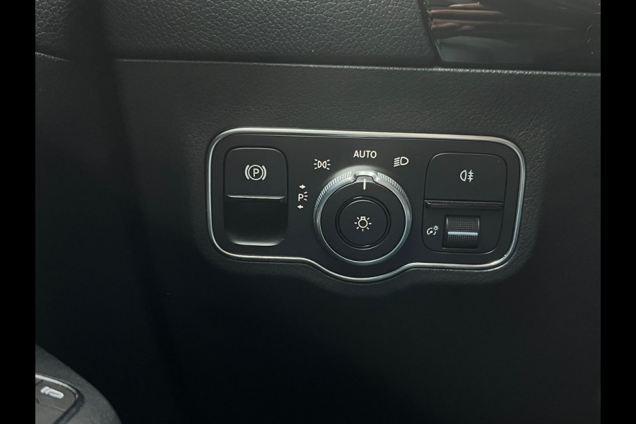 Mercedes-Benz B-Klasse 180 Launch Edition LAGE KM