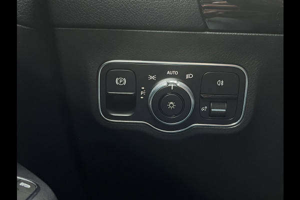 Mercedes-Benz B-Klasse 180 Launch Edition LAGE KM