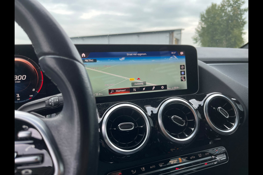 Mercedes-Benz B-Klasse 180 Launch Edition LAGE KM