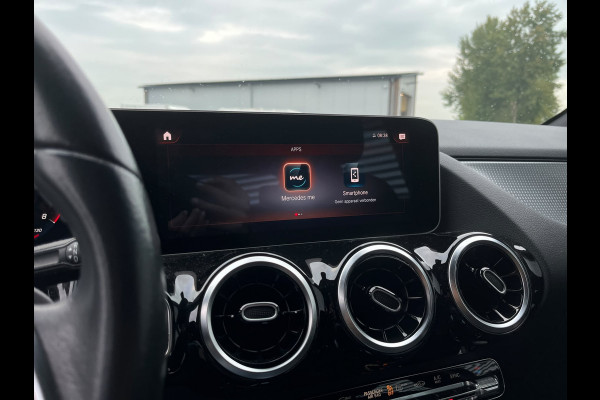 Mercedes-Benz B-Klasse 180 Launch Edition LAGE KM