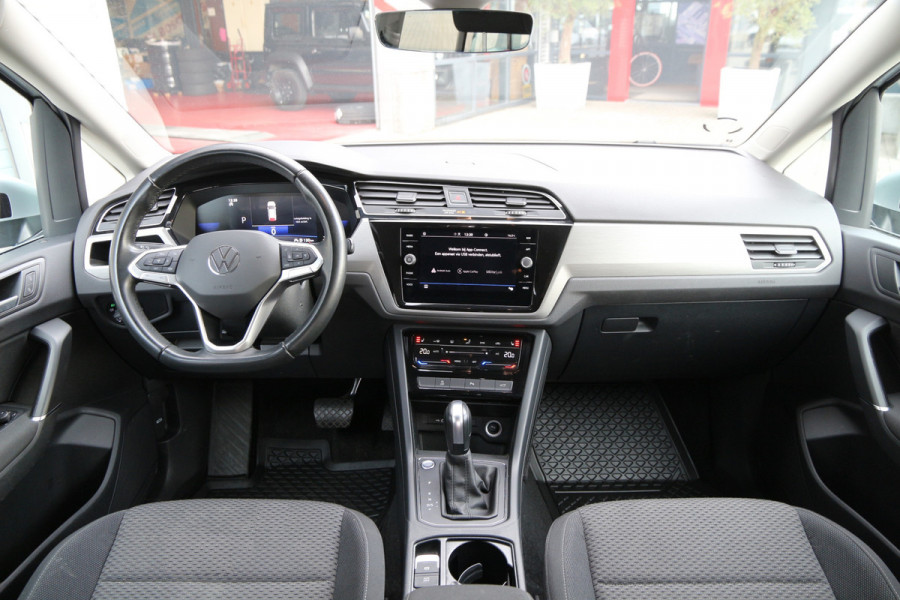 Volkswagen Touran 2.0 TDI 150 | Aut. | Grijs kenteken | Virtual | Cruise | Clima..