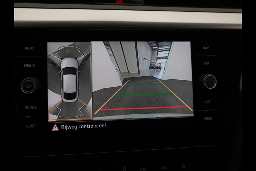 Volkswagen Arteon 1.4 TSI eHybrid R-Line Business+ - Automaat - Winterpakket - Navi - Org.NL