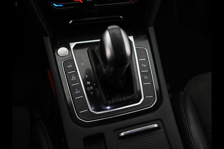 Volkswagen Arteon 1.4 TSI eHybrid R-Line Business+ - Automaat - Winterpakket - Navi - Org.NL