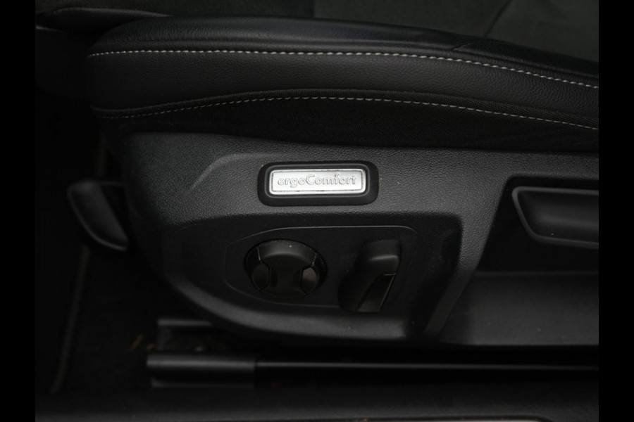 Volkswagen Arteon 1.4 TSI eHybrid R-Line Business+ - Automaat - Winterpakket - Navi - Org.NL