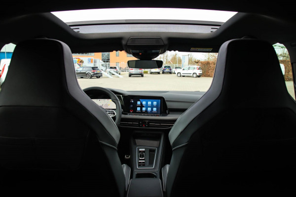 Volkswagen Golf 1.5 eTSI R-Line 150pk DSG 1e Eig|Panoramadak|Virtual Cockpit|IQ LED|Kuipstoelen|NAVI|ACC|DCC|Camera|CarPlay|18inch