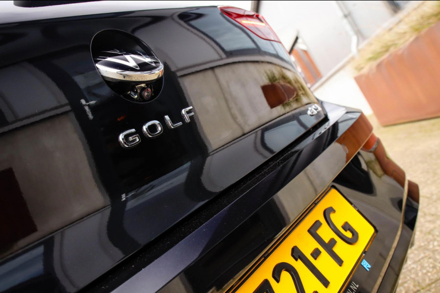 Volkswagen Golf 1.5 eTSI R-Line 150pk DSG 1e Eig|Panoramadak|Virtual Cockpit|IQ LED|Kuipstoelen|NAVI|ACC|DCC|Camera|CarPlay|18inch