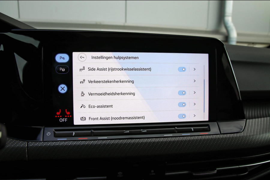 Volkswagen Golf 1.5 eTSI R-Line 150pk DSG 1e Eig|Panoramadak|Virtual Cockpit|IQ LED|Kuipstoelen|NAVI|ACC|DCC|Camera|CarPlay|18inch