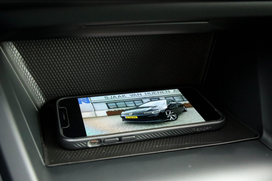 Volkswagen Golf 1.5 eTSI R-Line 150pk DSG 1e Eig|Panoramadak|Virtual Cockpit|IQ LED|Kuipstoelen|NAVI|ACC|DCC|Camera|CarPlay|18inch