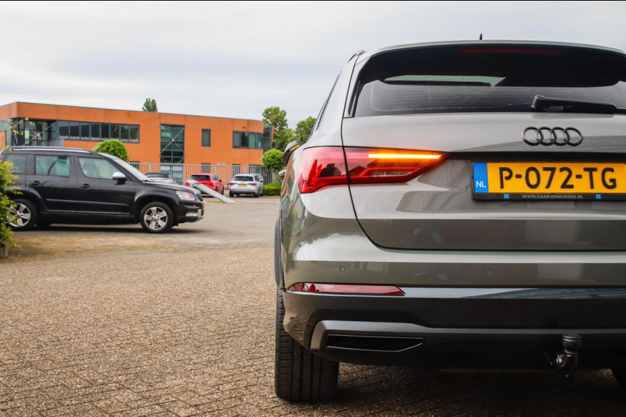 Audi Q3 40 2.0TFSI Quattro Edition One S-line 190pk S-Tronic 1e Eig|Panoramadak|Virtual Cockpit|LED Matrix|Leder|Black|20|Trekhaak